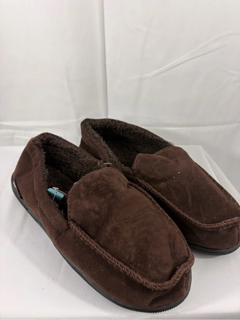 NWT Muk Luks Women’s Size 7-8 Size Brown Faux-Suede Slip-On Loafers